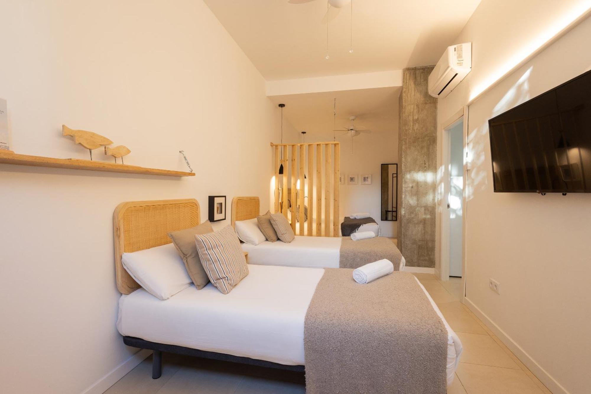 Florit Flats - The Pitiusas Rooms Valencia Eksteriør bilde
