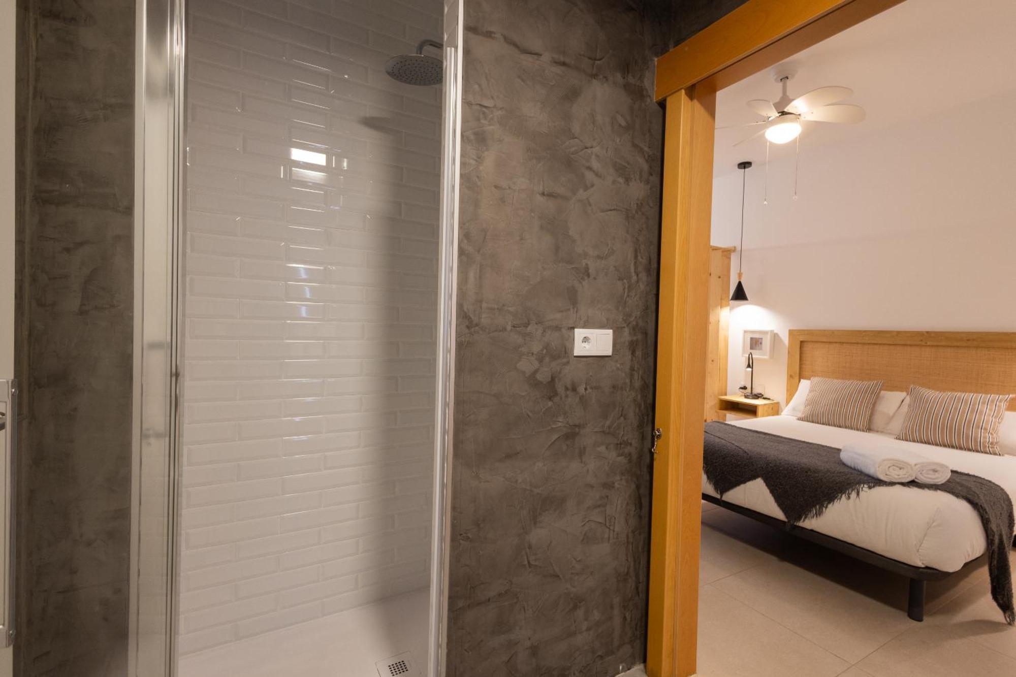 Florit Flats - The Pitiusas Rooms Valencia Eksteriør bilde