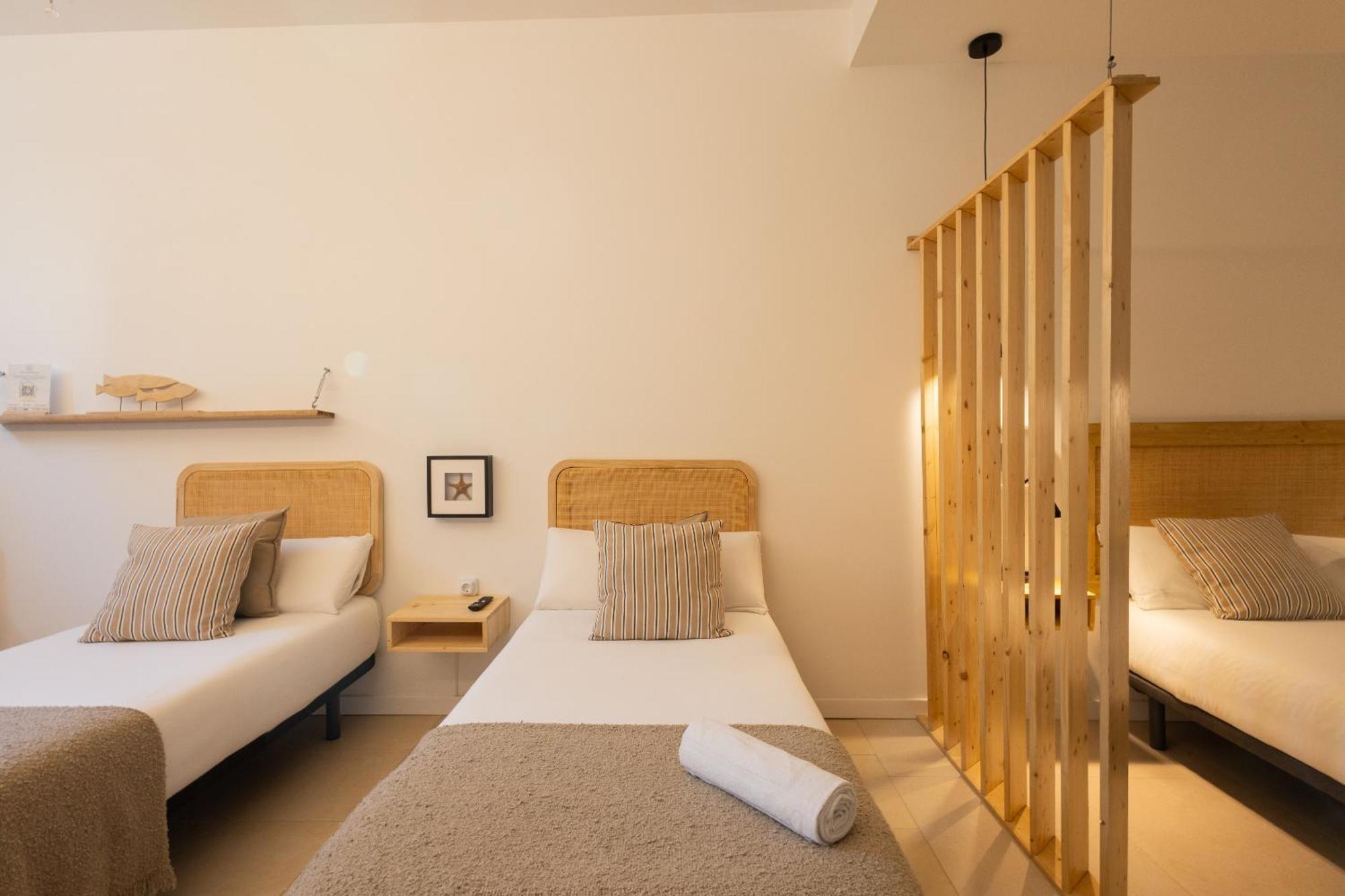 Florit Flats - The Pitiusas Rooms Valencia Eksteriør bilde